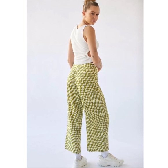 Urban Outfitters Olympia Print Pant Size Medium - Picture 5 of 8